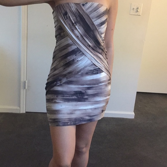 GUESS DRESS - Picture 3 of 6